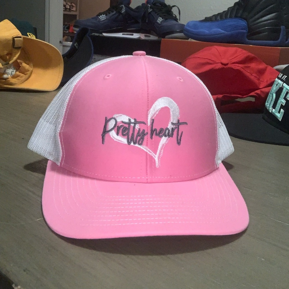Pink Parker McCollum pretty heart hat!